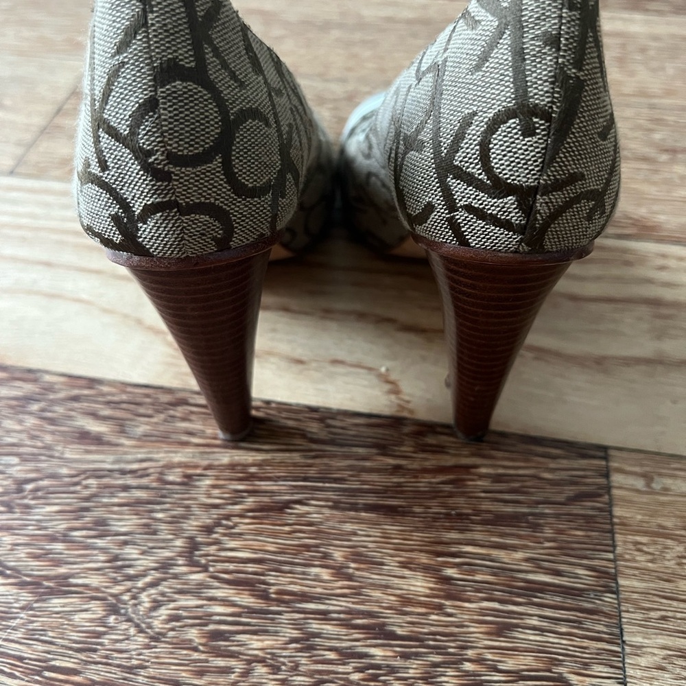 Calvin Klein - Size 39 - Picture 4 of 4